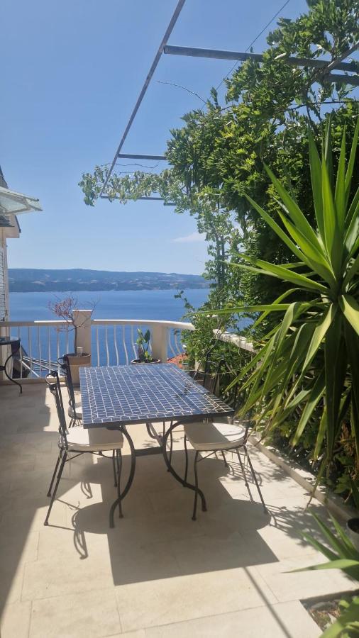 Appartamento con 1 Camera da Letto, Balcone e Vista Mare