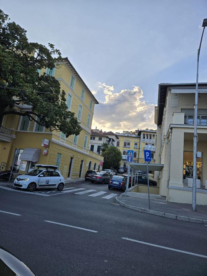 Kamelija - Center Apartment minute to the beach - Ferienwohnung Opatija