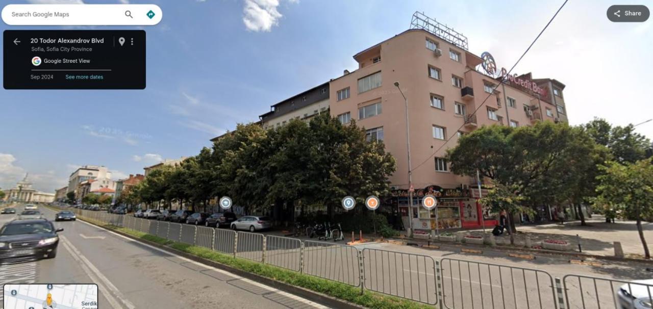 Stylish 2-Bedroom Apartment in Top Center - 5m walk to Metro station Serdika, Sofia statue -- 1 FullBath & 1Washroom - B&B Sofia