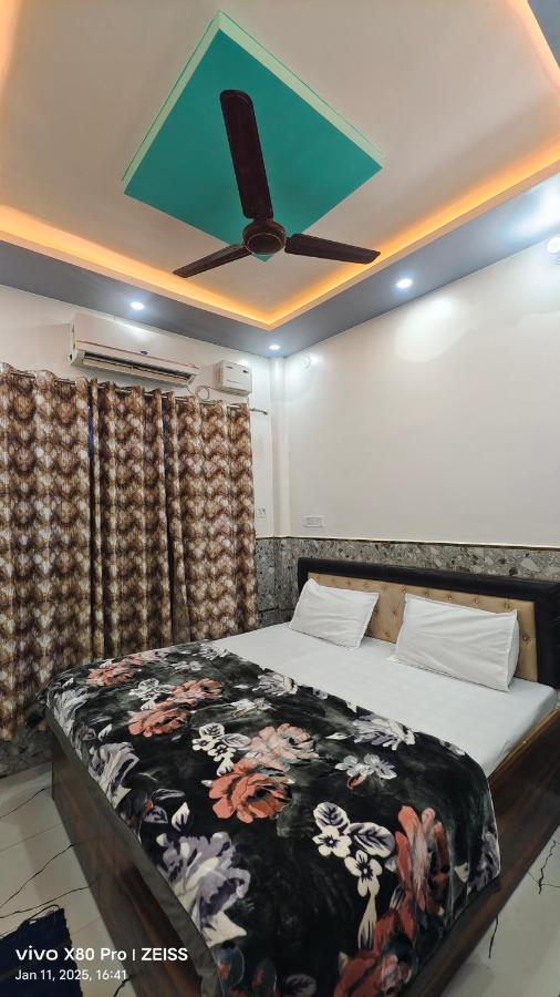 Shri Bhagwati Guest House - B&B Ayodhya