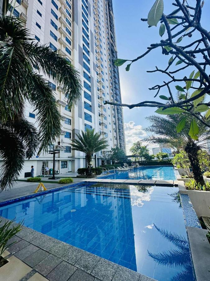 09T2 Chic Corners, Studio w Balcony, Horizons 101 - B&B Cebu City