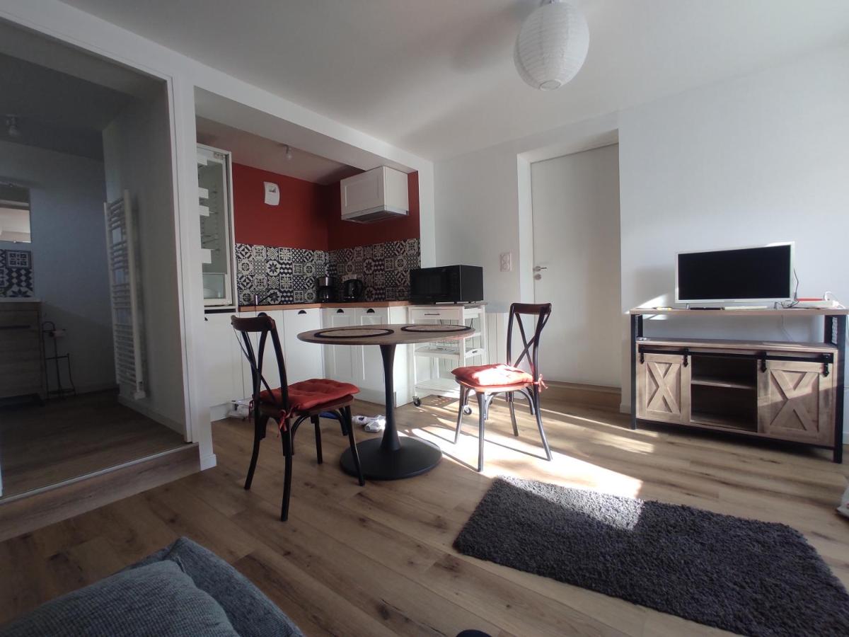 Studio centre Pontivy proximité canal de Nantes à Brest - Bed and Breakfast Pontivy