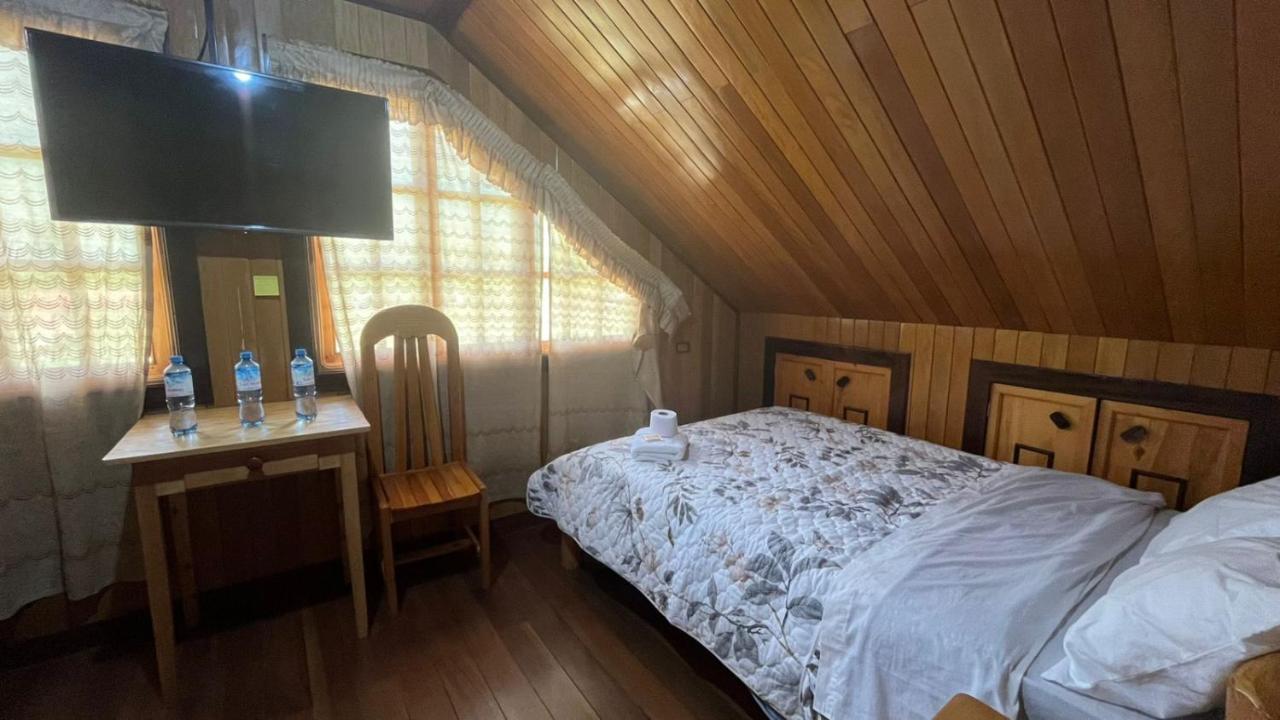 Quadruple Room with Mountain View