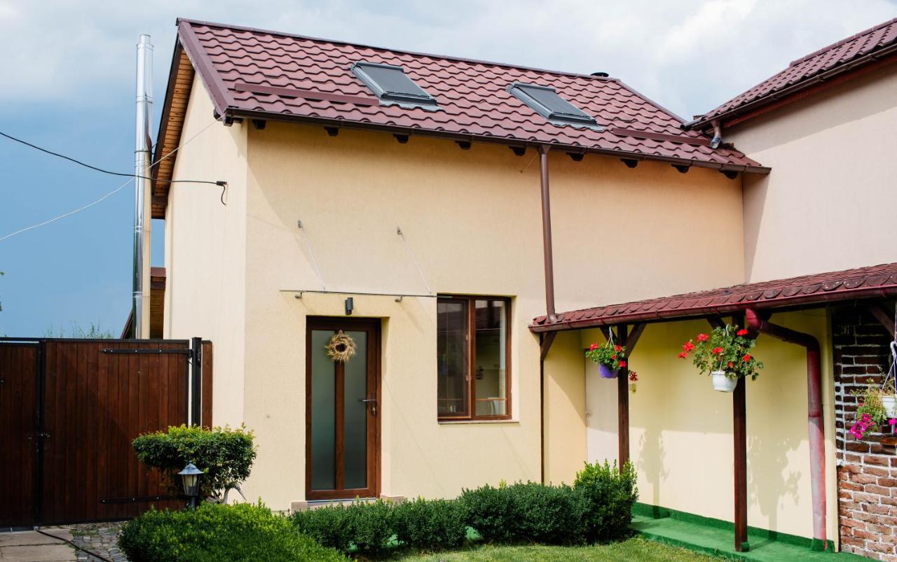 Casa de vacanță Ayan - B&B Hărman