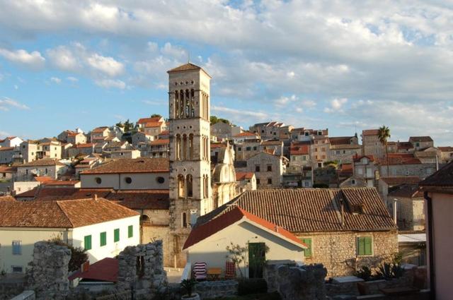 Old Town Hvar Rooms & Apartments - B&B Lesina
