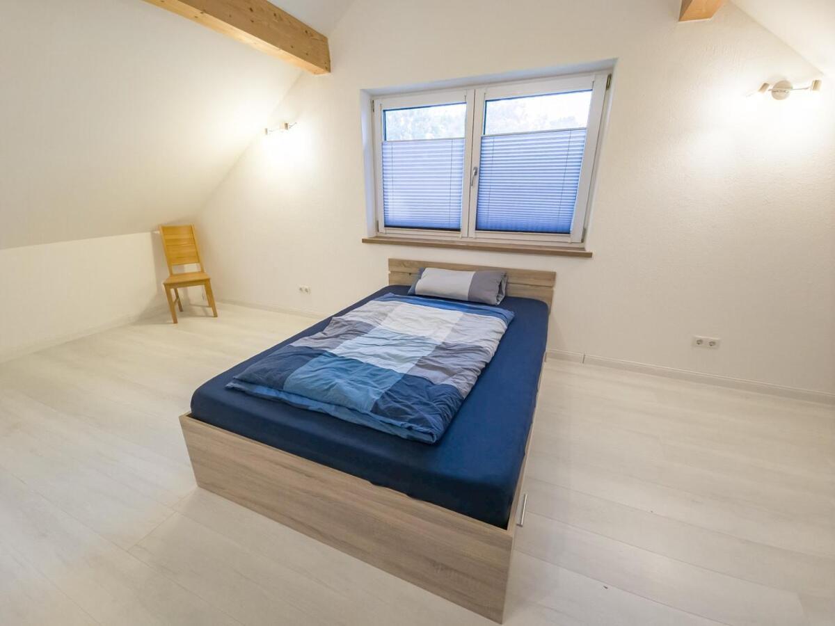 Schöne Dachgeschosswohnung - B&B