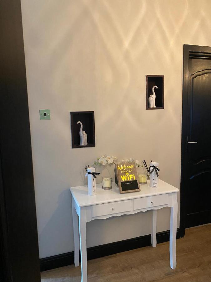 Two double bedroom self contained Retreat - B&B Thundersley