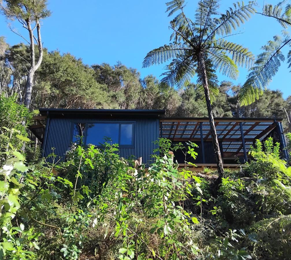 Haven Cabin - No road access - just a boat ride away - Ferienwohnung Endeavour Inlet