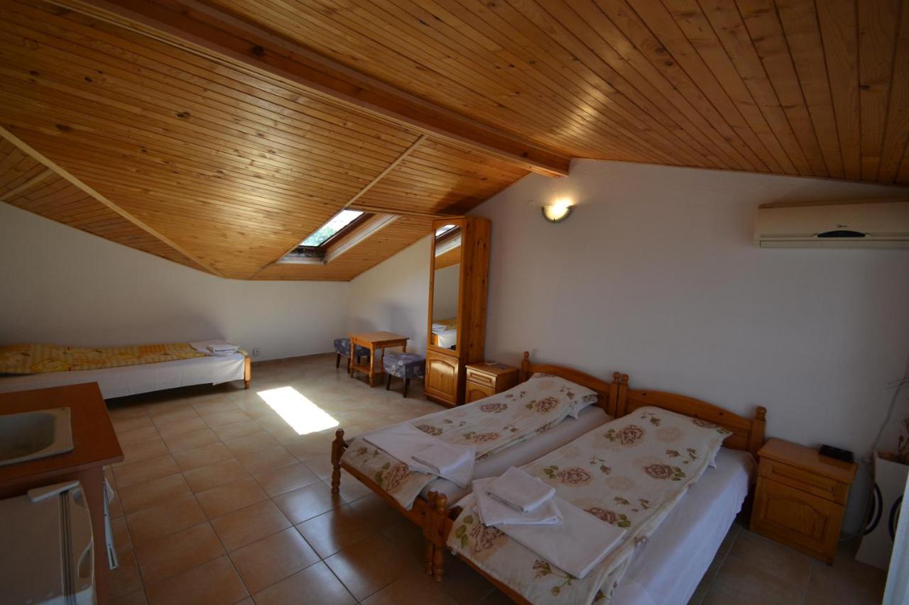 Triple Room with Balcony and Sea View