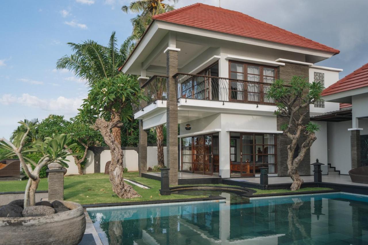 Blue Marlin 6-BR Villa Singaraja Bali - B&B