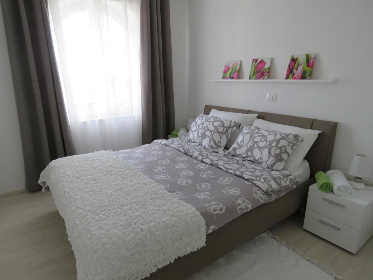 Comfort Appartement met 2 Slaapkamers en Balkon - Uitzicht op Zee