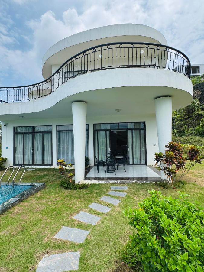 3BR Villa with private pool - Biệt thự 3 phòng ngủ có bể bơi riêng - Ivory Hoà Bình - B&B