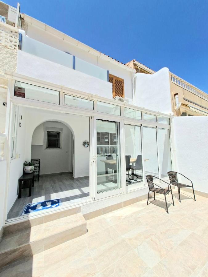 Family-Friendly Apartment-Torrevieja PMT33 - B&B Torrevieja