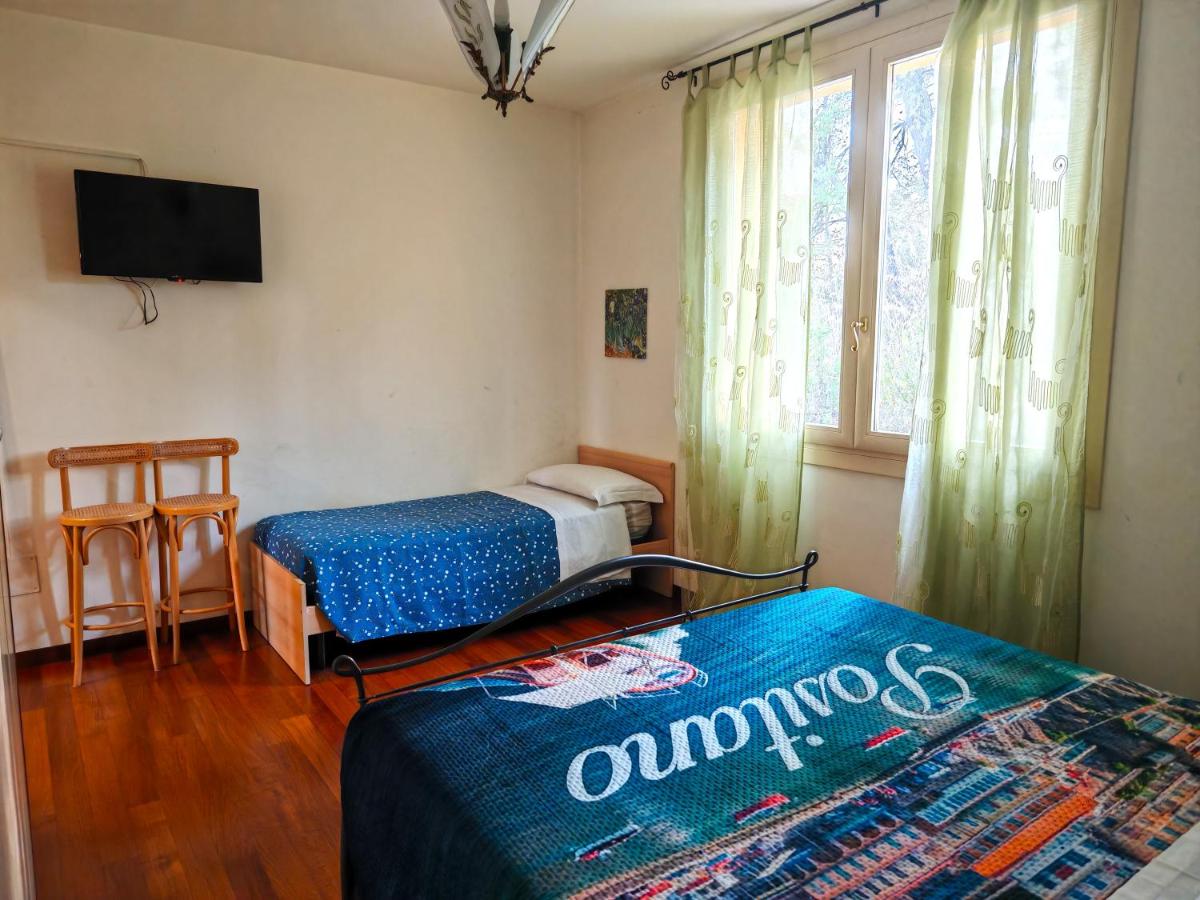 Camera Familiare con Bagno Privato