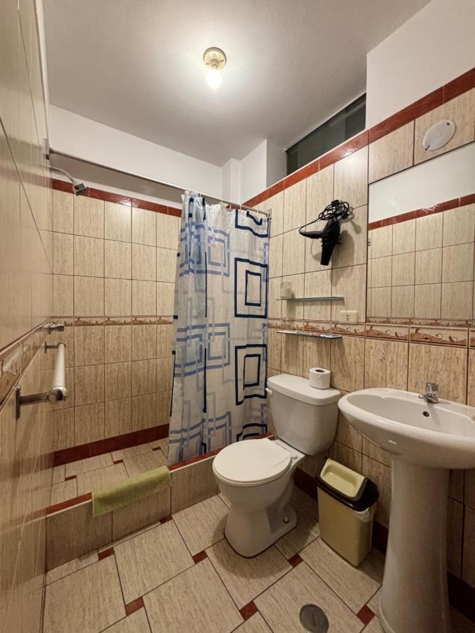 Camera Matrimoniale/Doppia con Letti Singoli con Bagno Privato