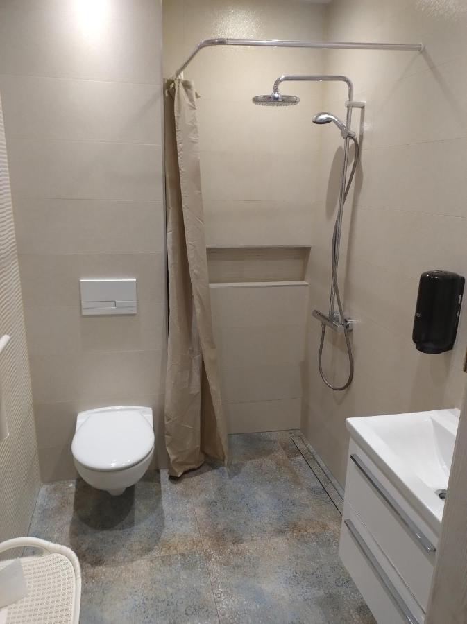 Przytulne mieszkanie w domku, spokojna dzielnica blisko centrum - B&B Opole