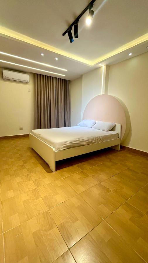 Apartment mit Balkon