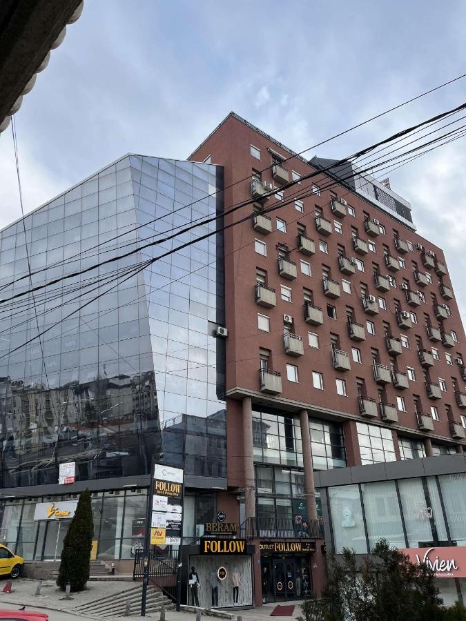 Noe Apartment - Cozy & Central - Walk Everywhere - Ferienwohnung Pristina