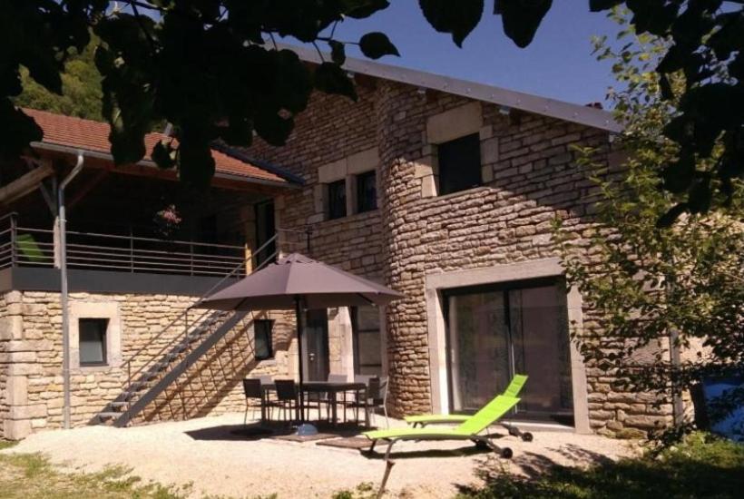 Gite le Nid du Poupet - B&B Ivrey