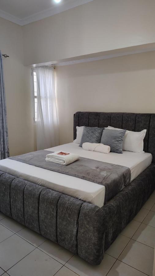 Lauryl Comfy Stays - B&B