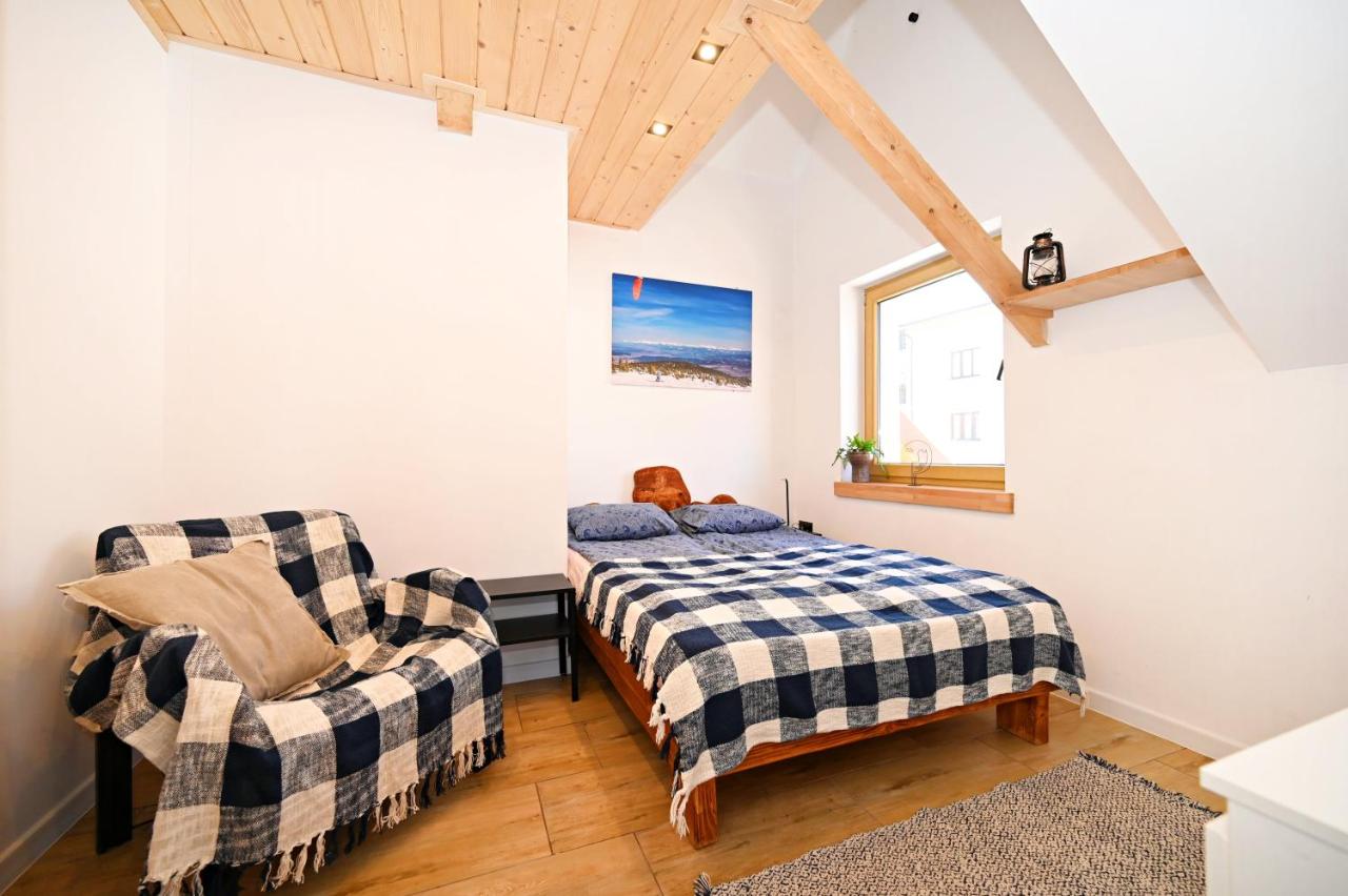 Three-Bedroom Apartment - High Floor