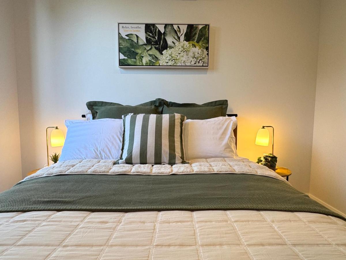 Luxe 2B2B Stay Walk to Sunnybank market square - B&B