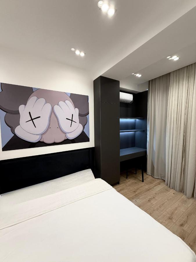 2-х комнатная студийная квартира в стиле KAWS - Ferienwohnung Bischkek
