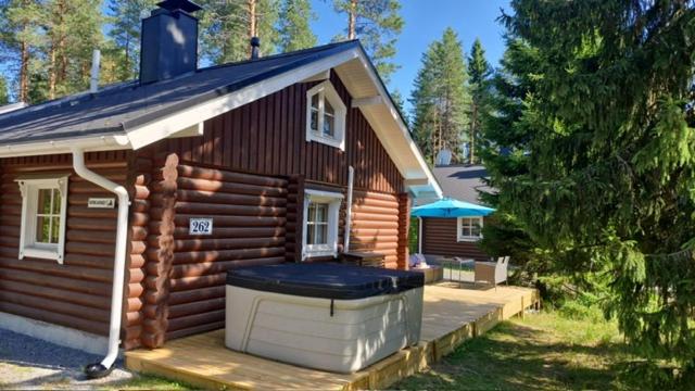 Honkahimos 7, Pohjois-Huippu, Jämsä - B&B