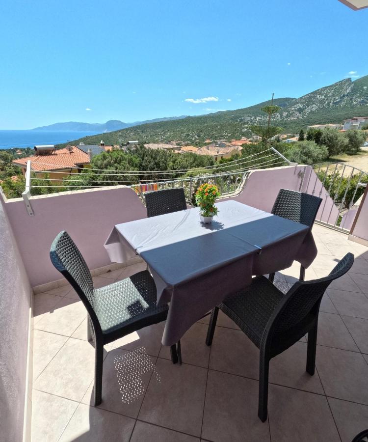 Apartment mit 2 Schlafzimmern und Meerblick