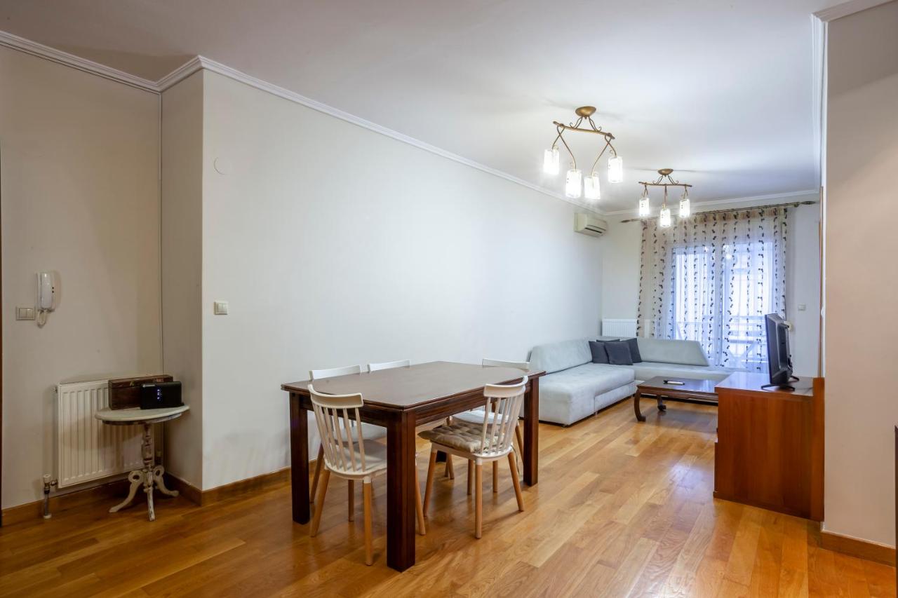 Spacious 2 Bedroom City Center 5P - Bed and Breakfast Thessaloniki