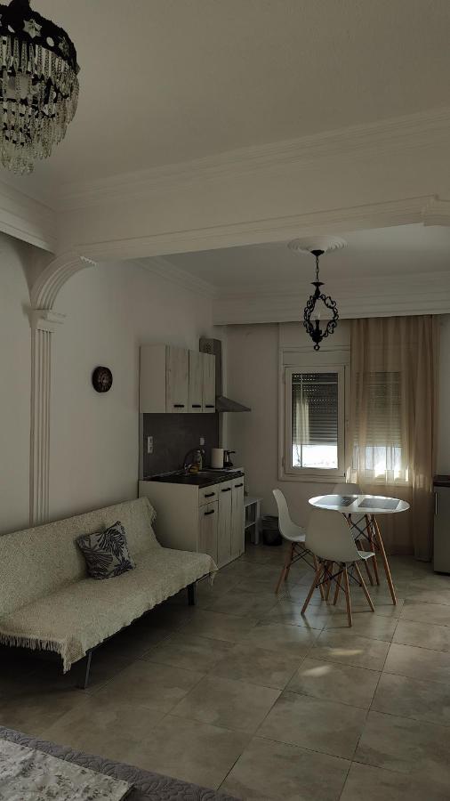 Rodostagma 1 - B&B