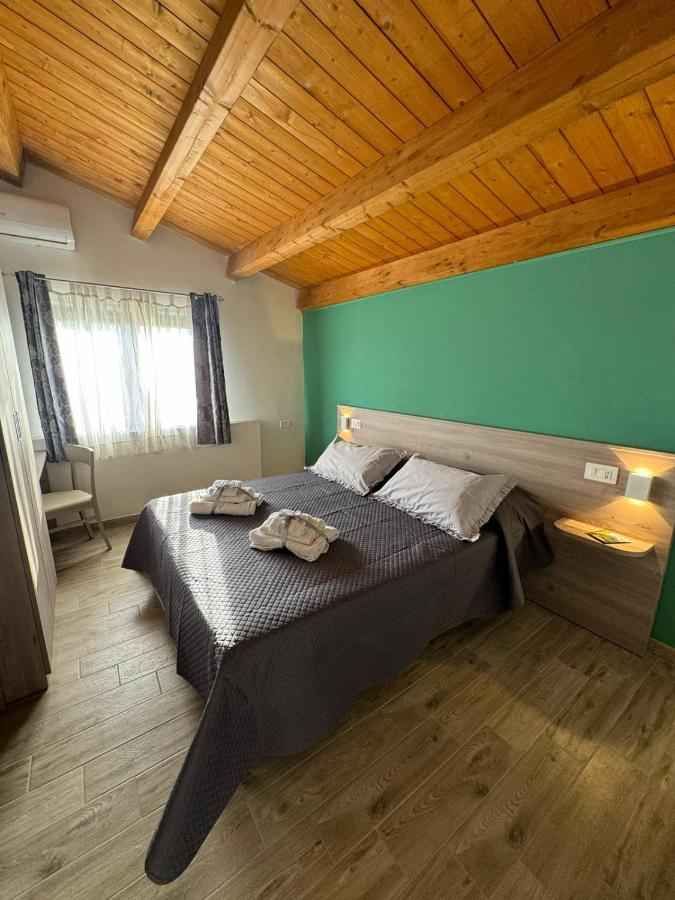 Camera Matrimoniale/Doppia con Letti Singoli con Bagno Privato