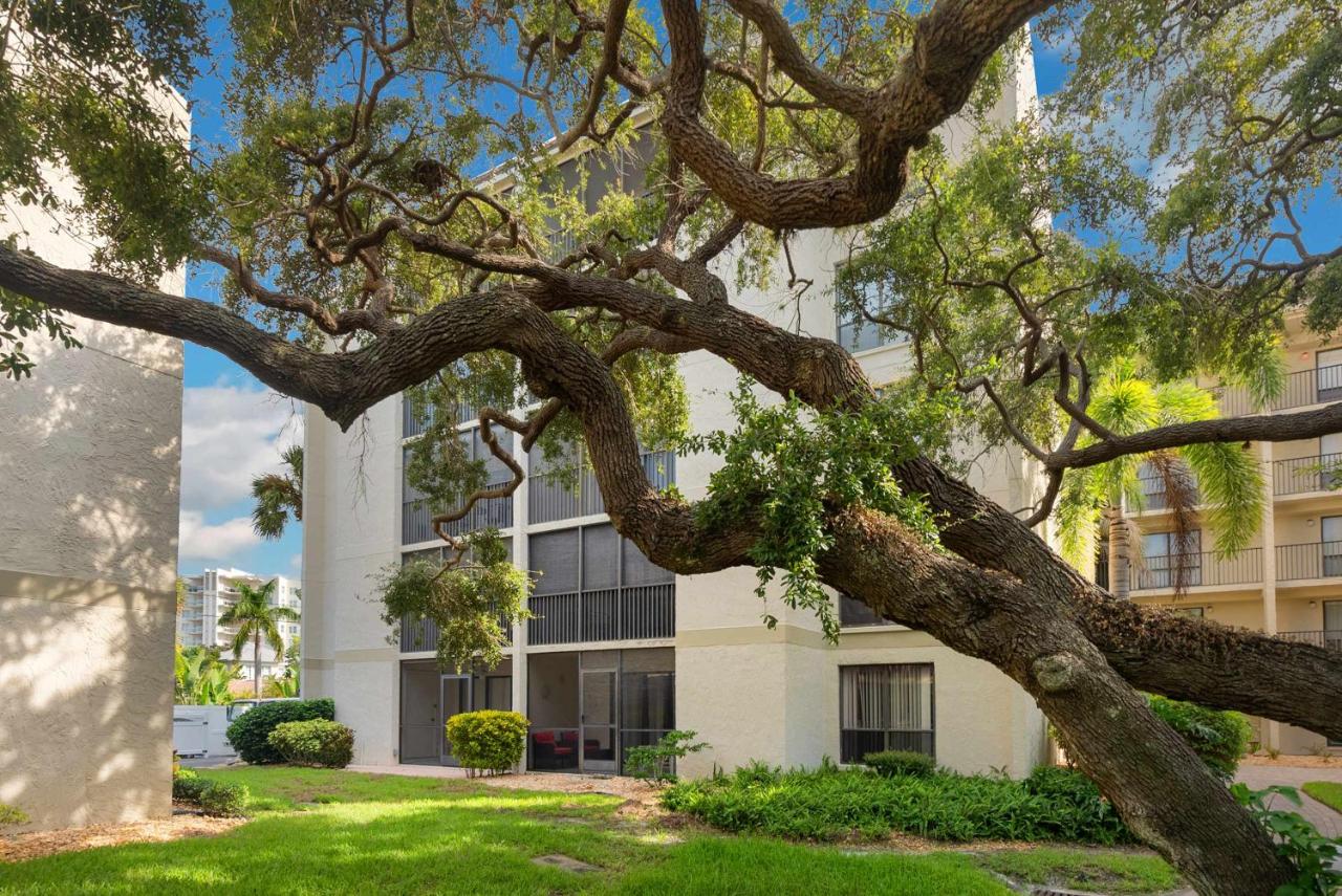 Bay Oaks E-12 - B&B Siesta Key