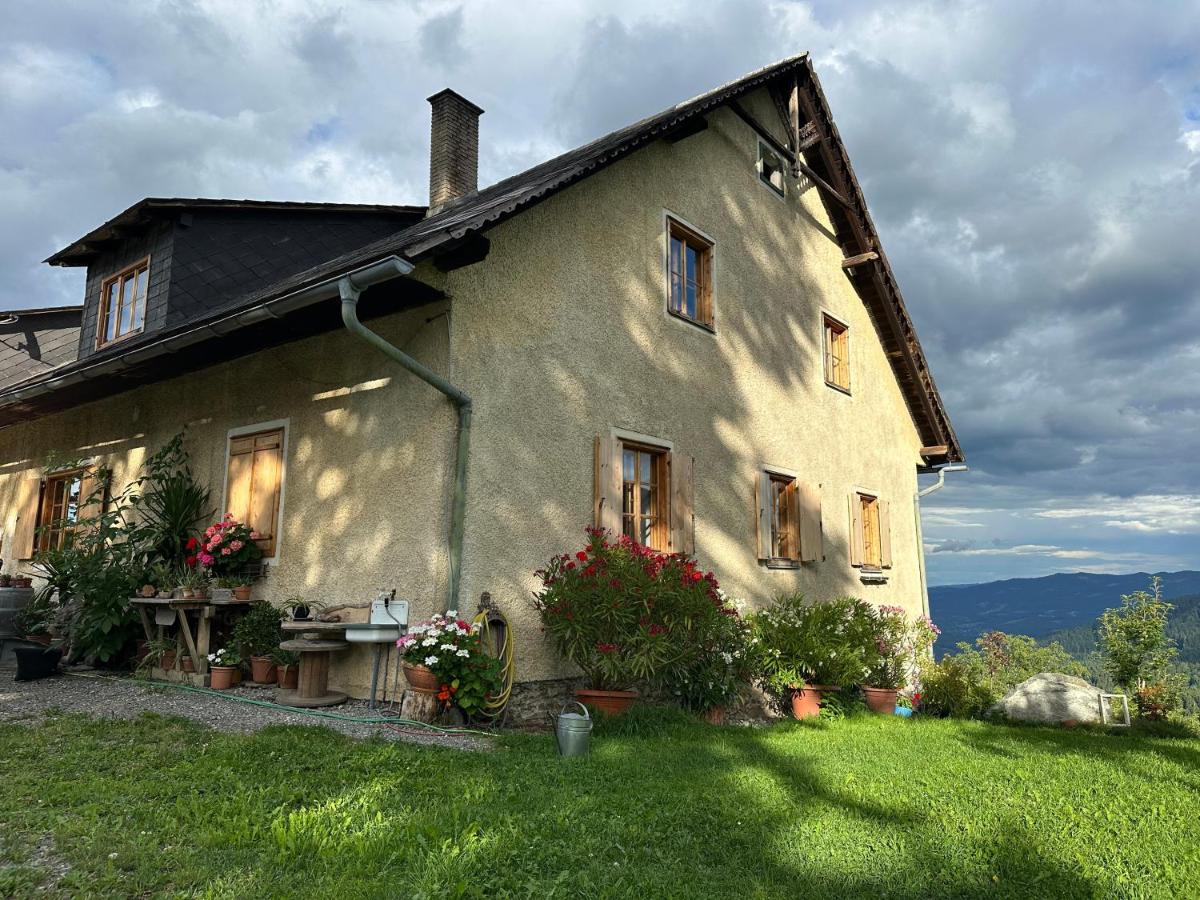 Mauthnerhube Ferienwohnung mit Sauna, Whirlpool, Hüttenfeeling - Ferienwohnung Sankt Oswald ob Eibiswald