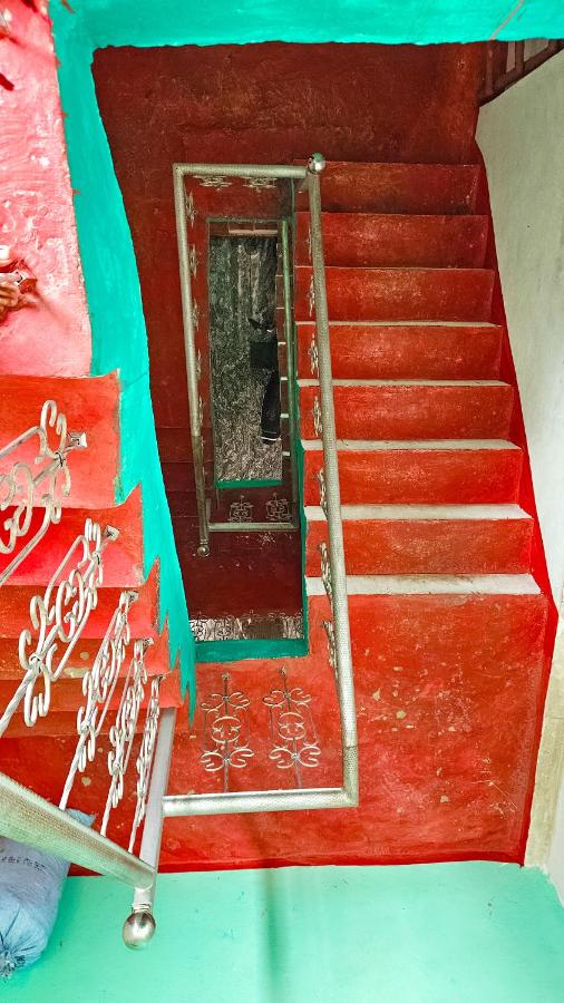 Arya Sadan Homestay 79063,22135 - B&B Mathura