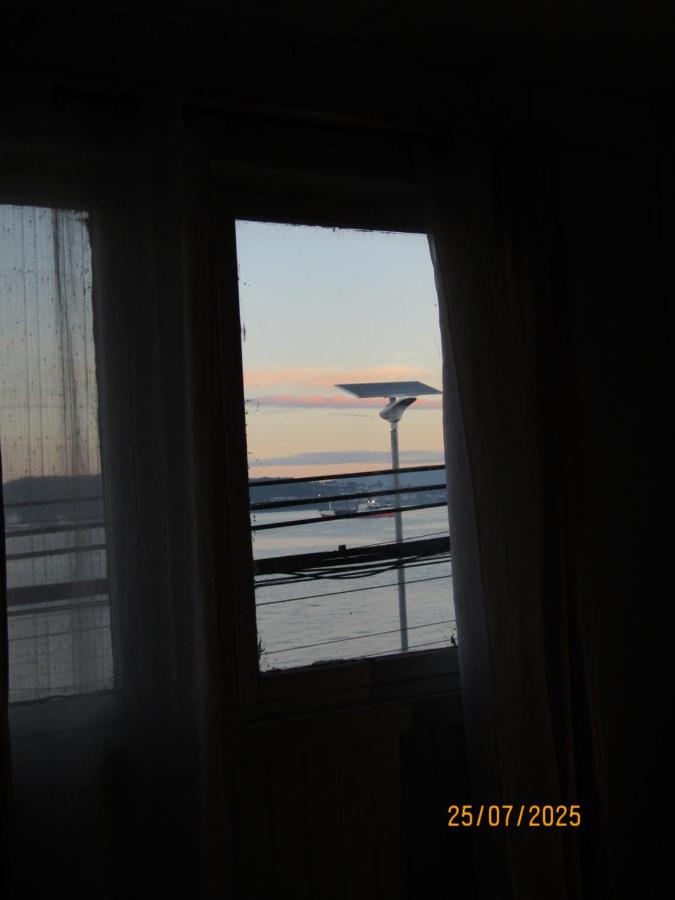 Hostal Casa del Tiempo - B&B Quellón