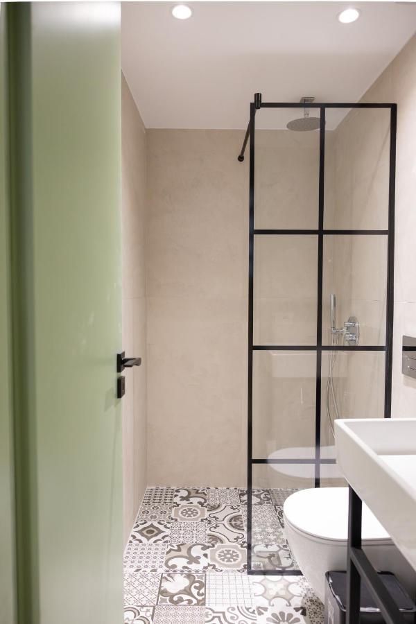 Hana Apart-hotel - B&B Santi Quaranta