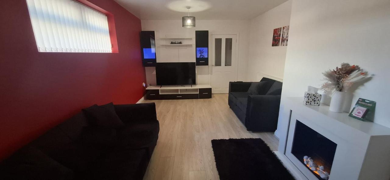 Modern 3 bedroom 2 bathroom Free Wifi Central Location - B&B Middlesbrough