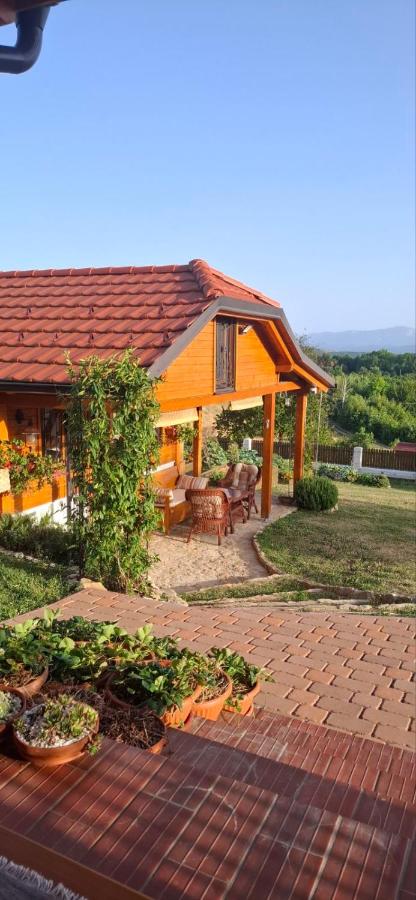 Bio Garden Cottage Sarajevo - Kremeš, Vogošća - B&B