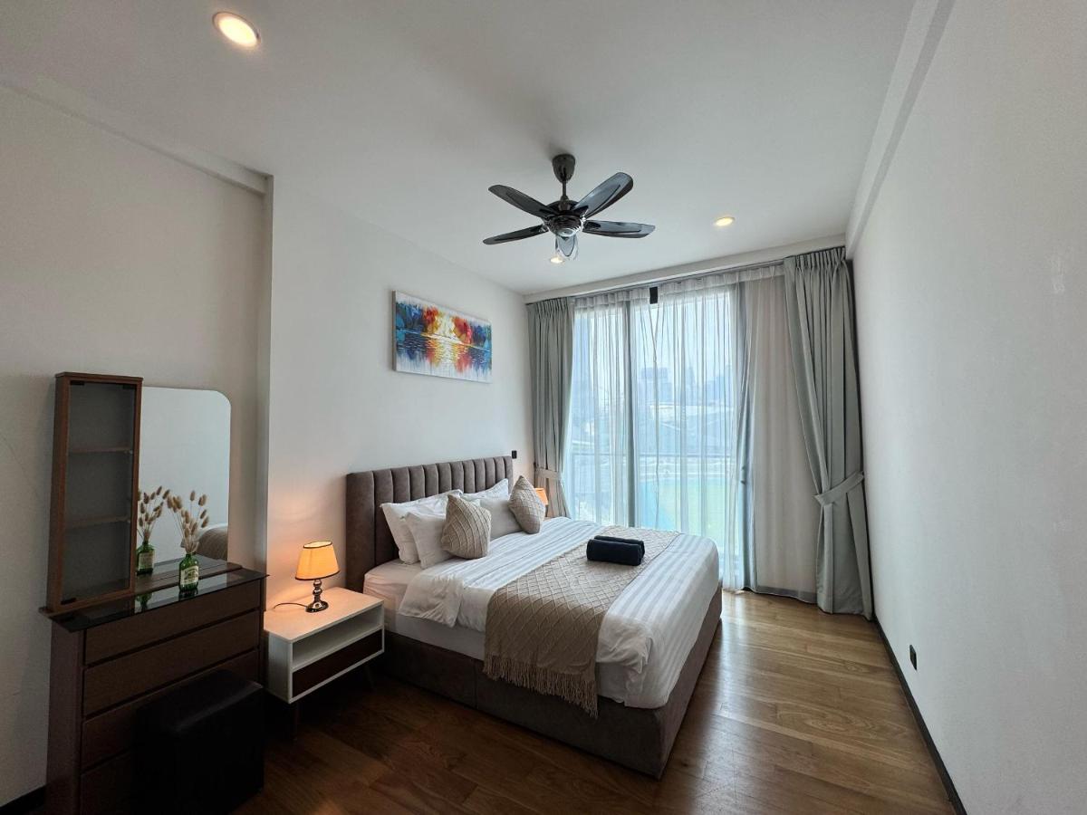 One-Bedroom Apartment with Balcony and City View