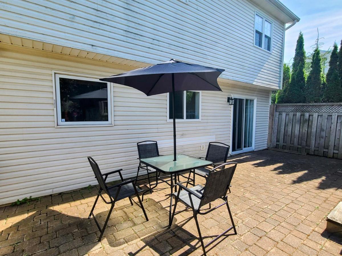 Yuan's Cozy 4BR House in Charlottetown - B&B