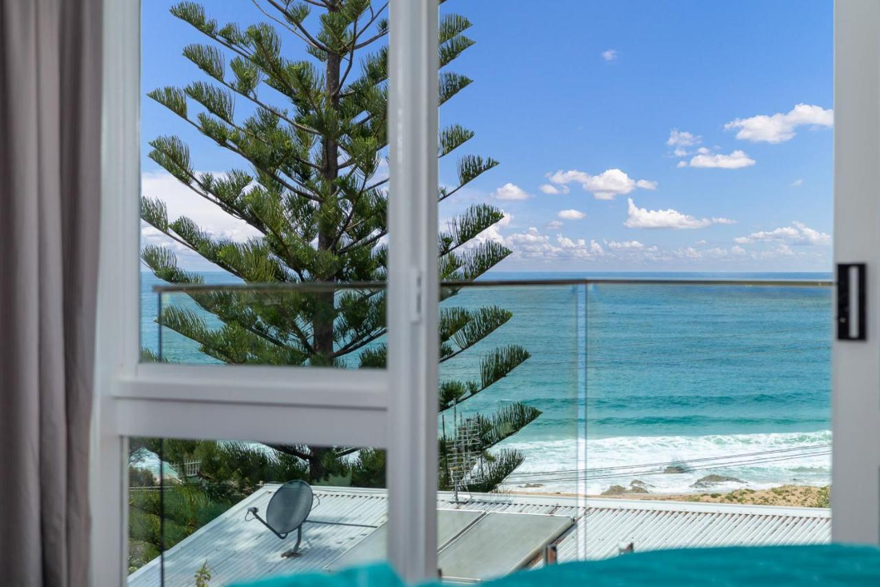 Magnificent Malua Views, Stroll to the beach - B&B