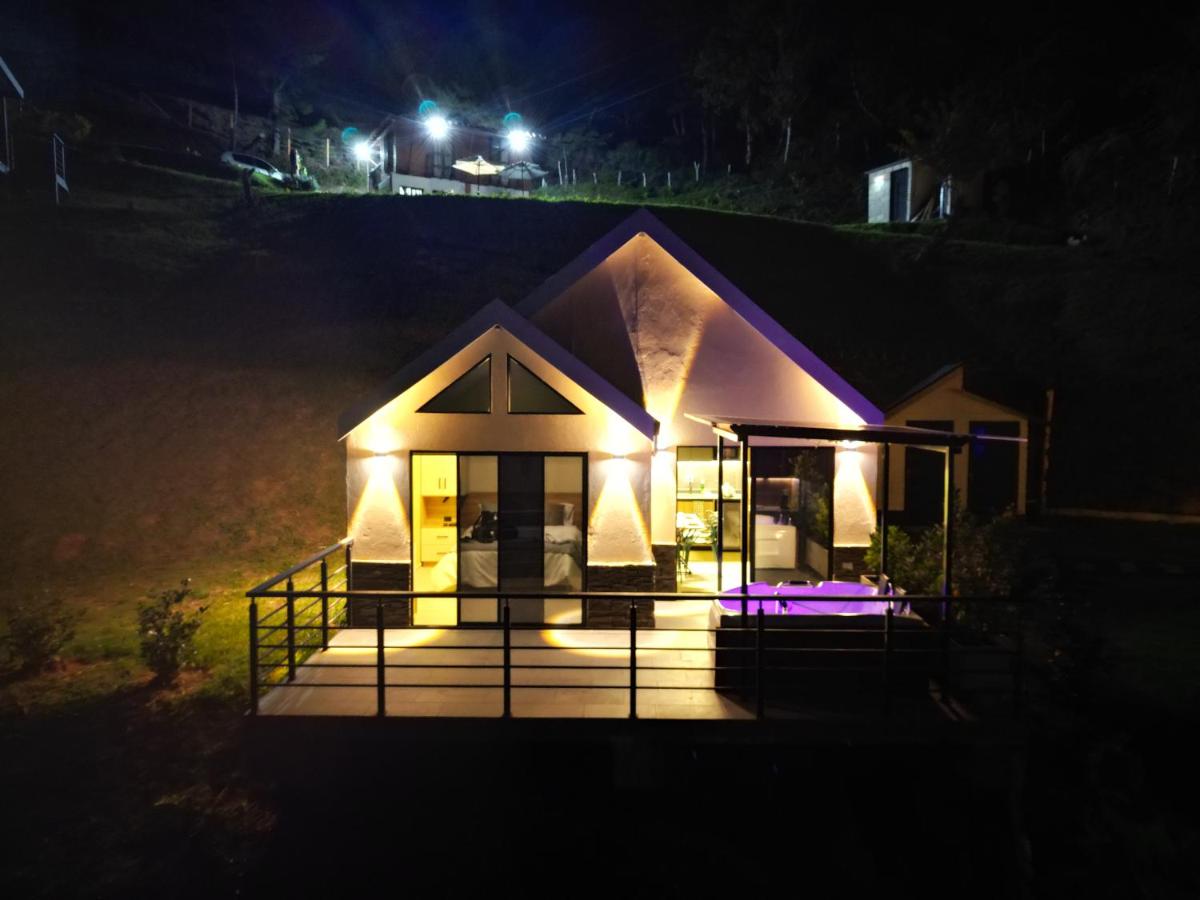 Cabaña con Jacuzzi frente al Lago - Ferienwohnung Peñol