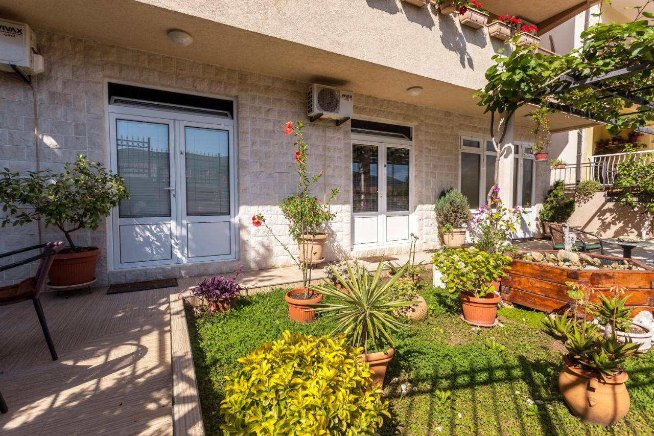 Monolocale con Vista Giardino