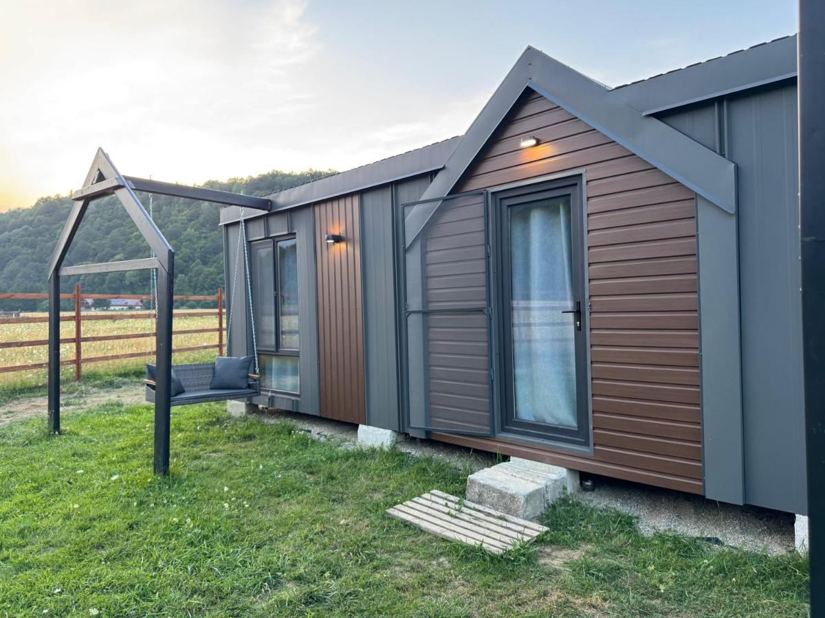 Peak View Tiny House - B&B Zărneşti