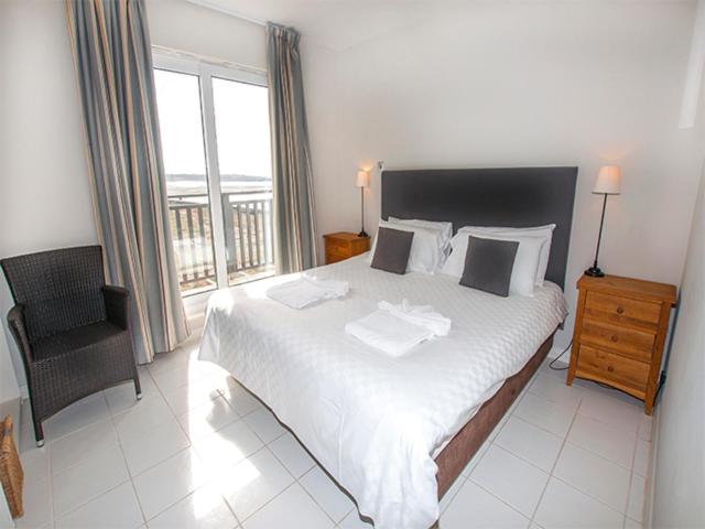Appartamento con 2 Camere da Letto e Vista Mare 