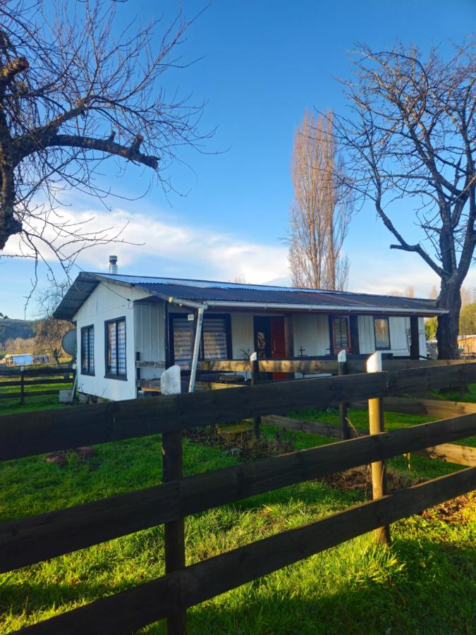 Cabaña y Granja interactiva en Ruta 5 - B&B