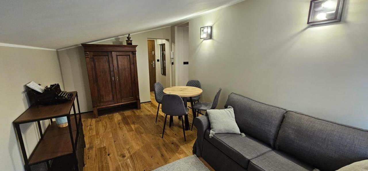 Apartament przy Poczcie - Ferienwohnung Koszalin