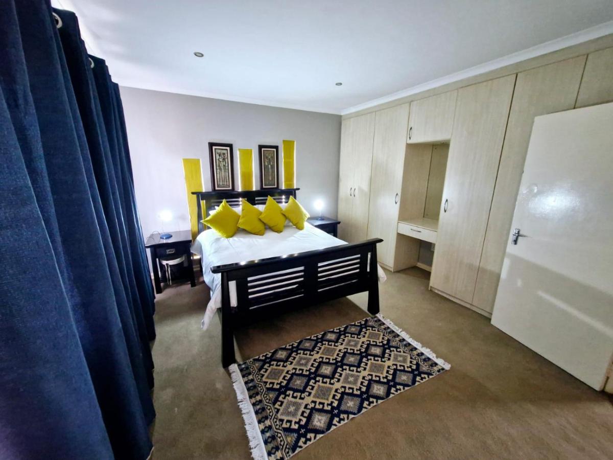 Rockhound - B&B Boksburg