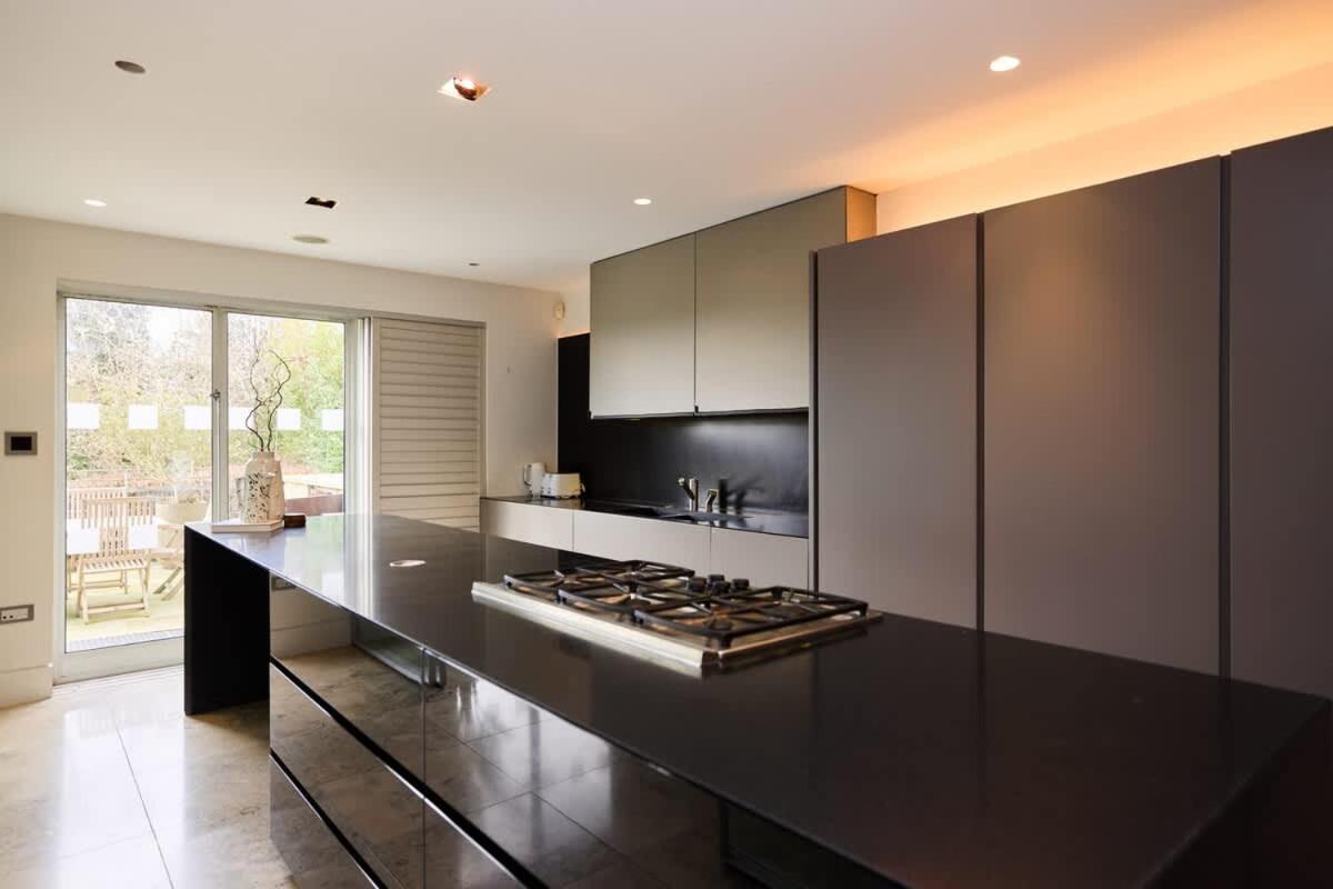 The Hampstead Garden Hideaway - 5BDR Home with Pool and Garden - Ferienwohnung London